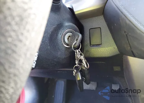 2015 Toyota Rav4 Le z USA, uszkodzony, nr VIN JTMBFREV2FJ036680